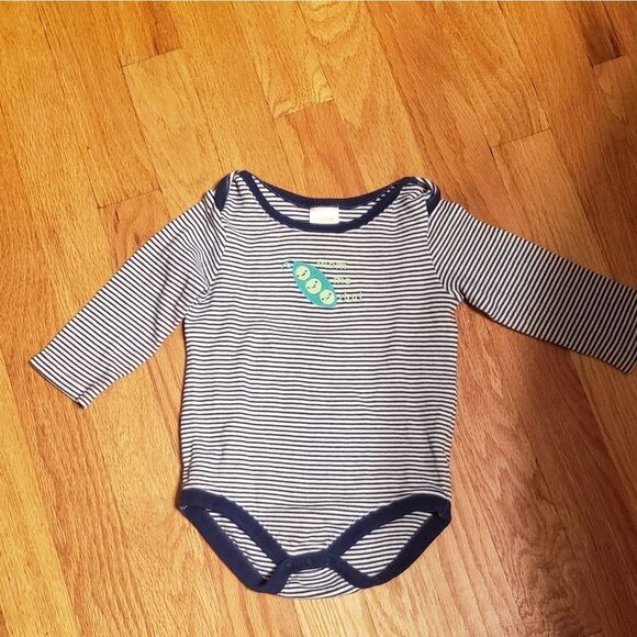 Gymboree Other - Boys Long Sleeve Pea Pod Onesie